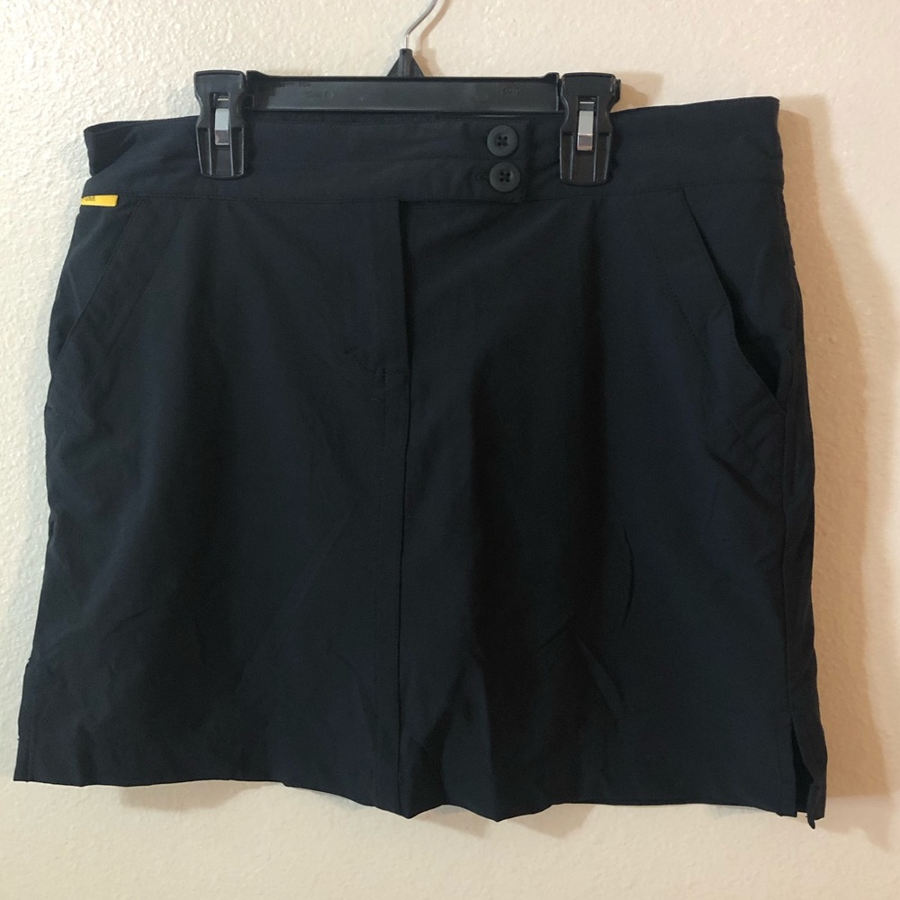 Lolë Skort